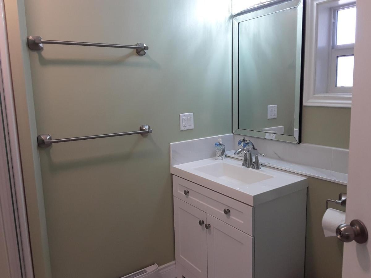 Cedar Acres Vacation Rental Fanny Bay Exterior foto