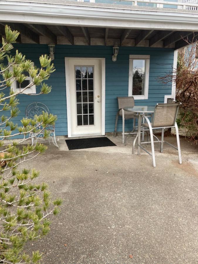 Cedar Acres Vacation Rental Fanny Bay Exterior foto